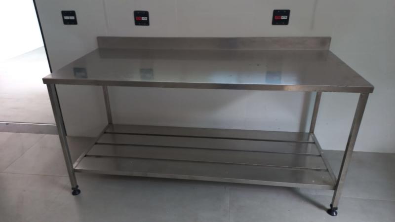 Bancada de aço inox para cozinha